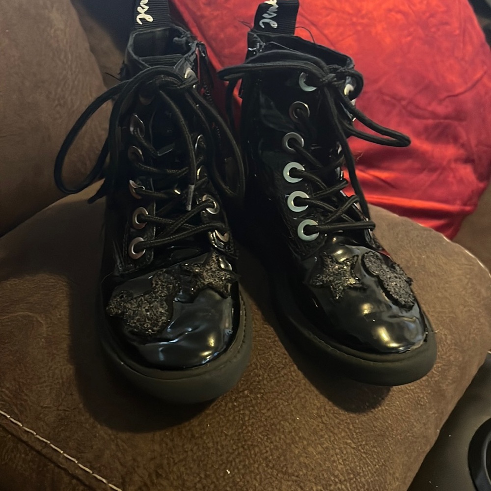 Black boots
